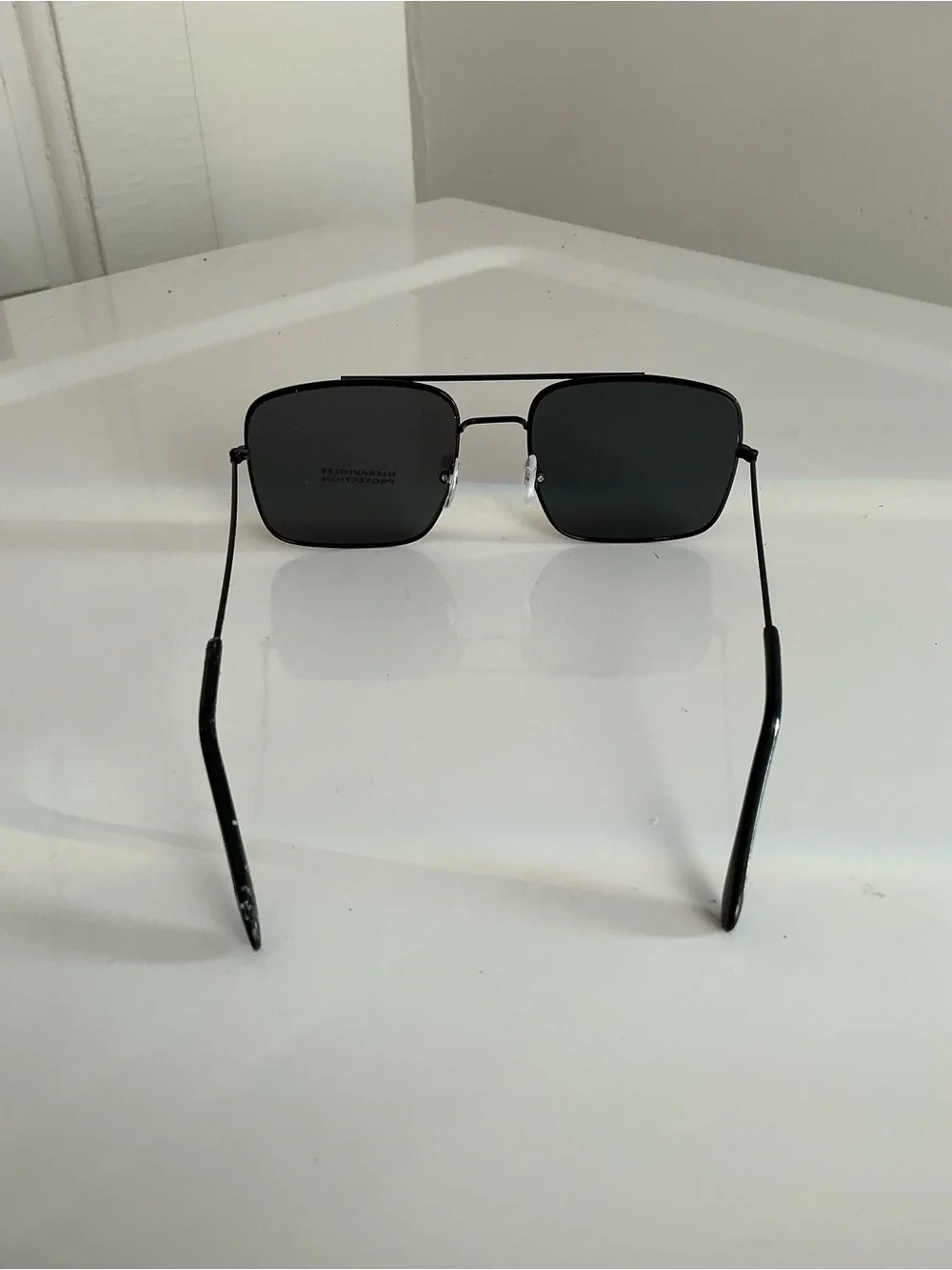 Men's Black Metal Frame Sunglasses with UV Protection